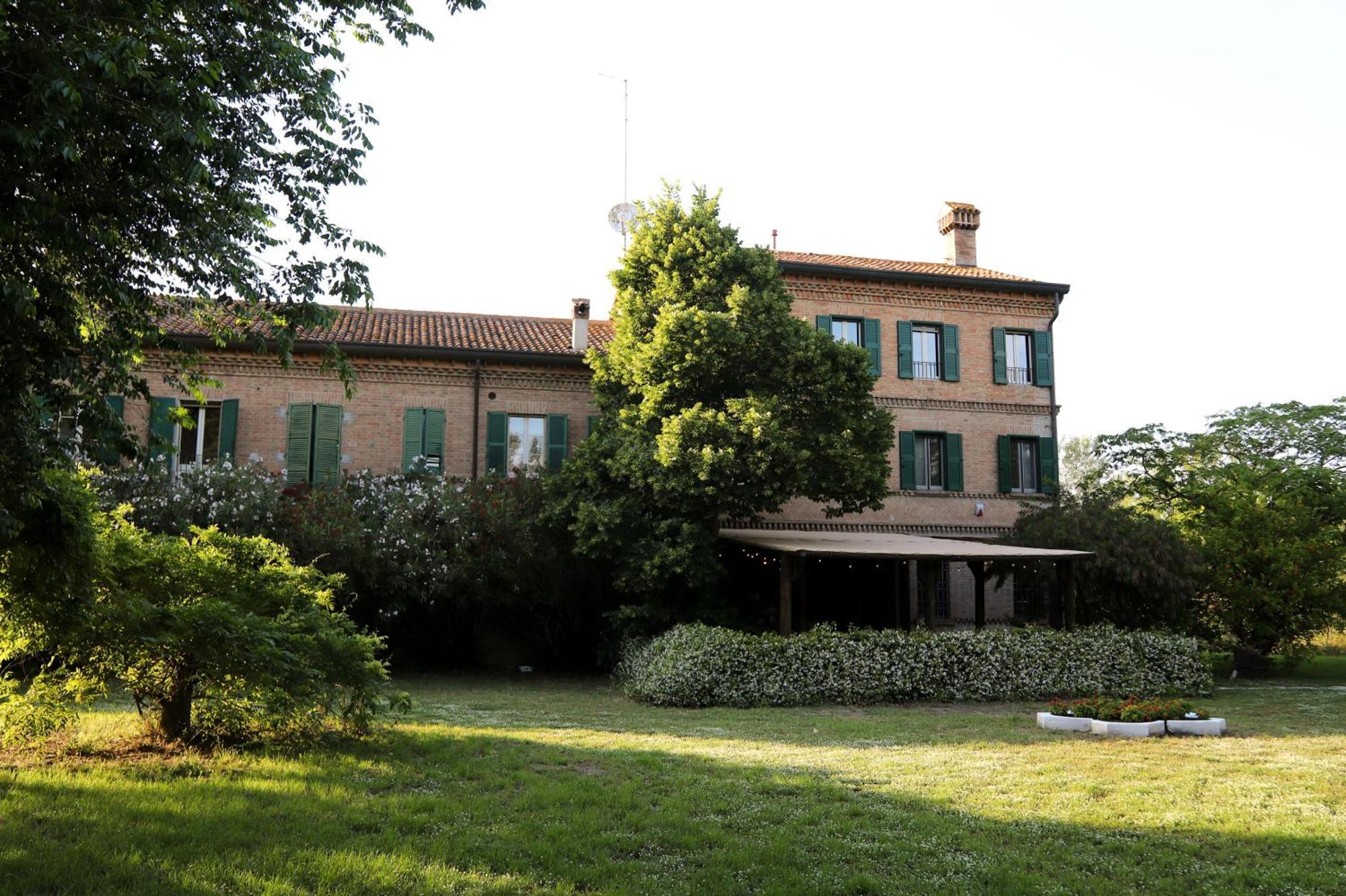 Agriturismo Valle Isola "La Tana Del Gusto" 코마키오 외부 사진