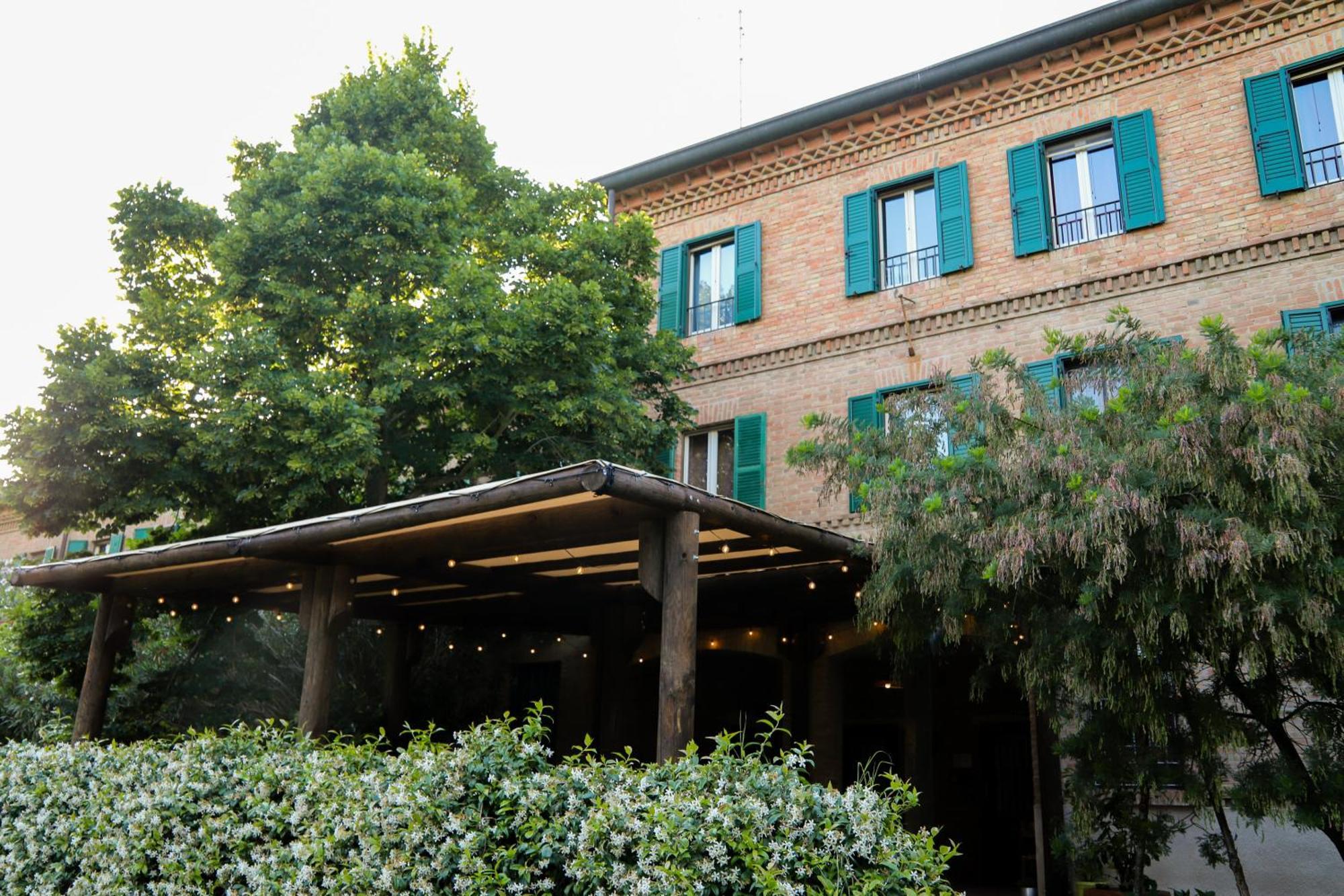 Agriturismo Valle Isola "La Tana Del Gusto" 코마키오 외부 사진