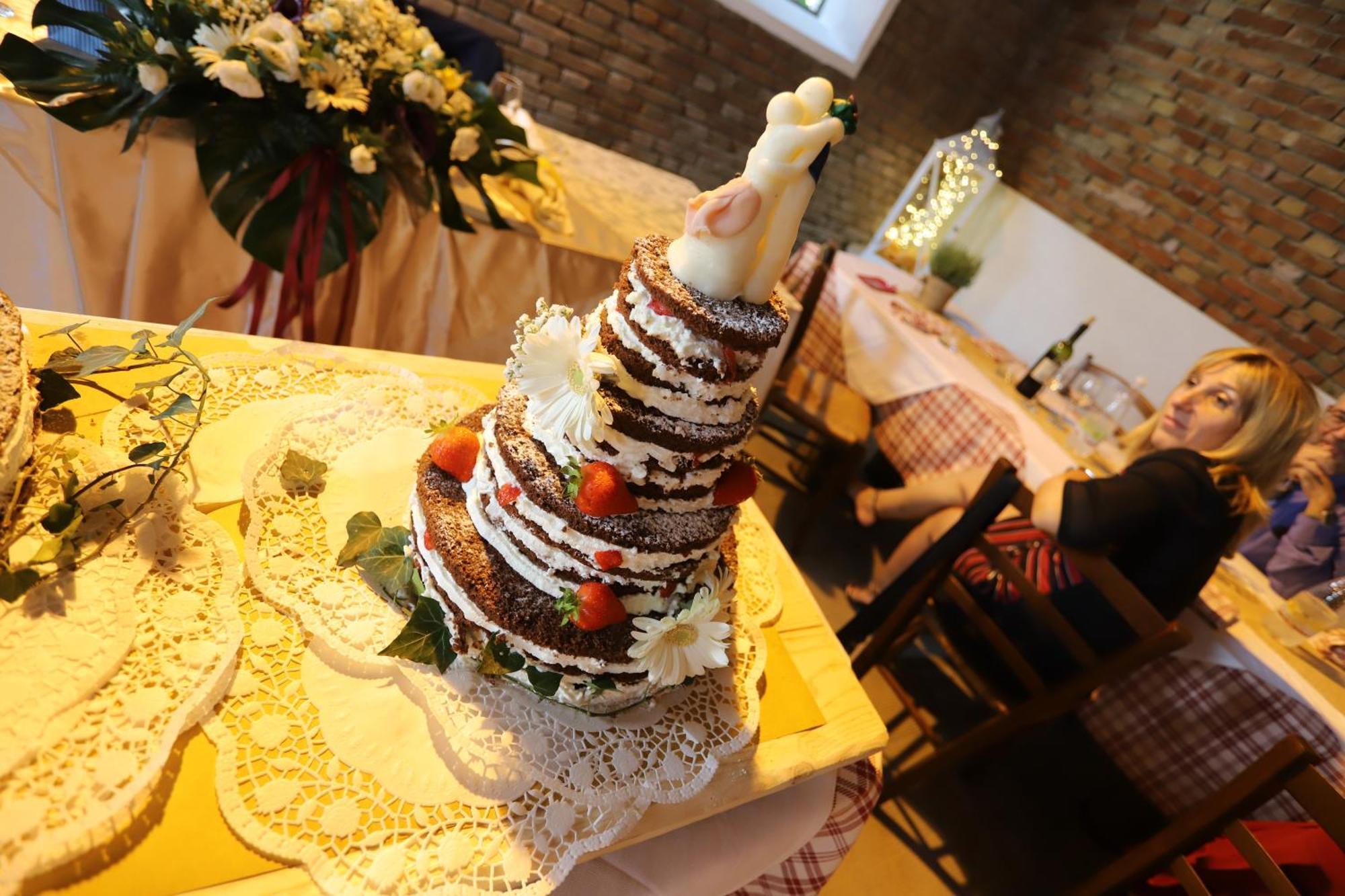 Agriturismo Valle Isola "La Tana Del Gusto" 코마키오 외부 사진
